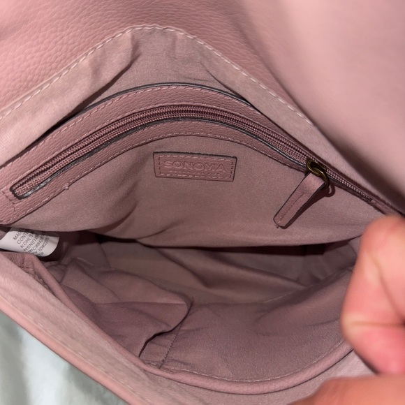 Blush Pink Faux Leather Crossbody Purse – Medium Size, Adjustable Strap - Picture 15 of 15